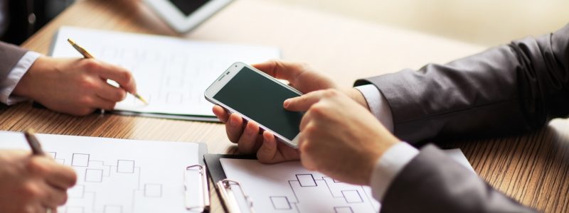 Opérateur téléphonique Business team working on a scheme business using the tablet and smartphone